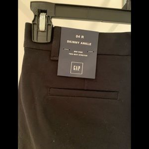 Black GAP trousers new with tags size 4 R